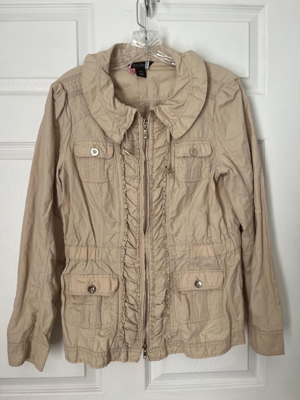 White House Black Market Beige Ruffle Zip/Button Jacket Pockets
Short Size 10